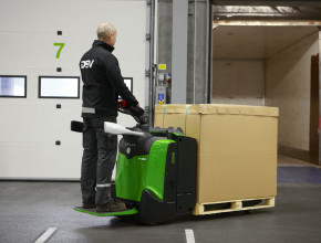 Transpaleta eléctrica Cesab P320